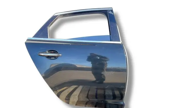 Jaguar XJ X351 Rear door