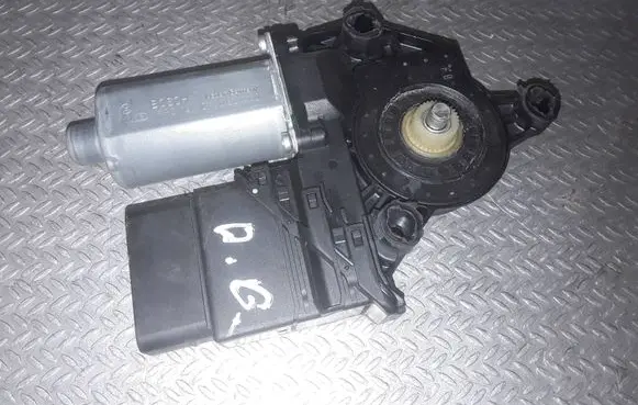 Volkswagen Golf V Rear door window regulator motor 1K4839402C