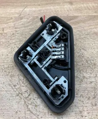 BMW 5 E39 Tail light bulb cover holder 8371325 TailgateLeftSide
