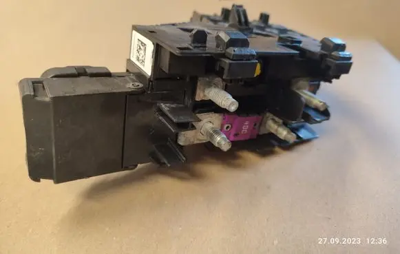 Mercedes-Benz ML W166 Fuse module A1665402450