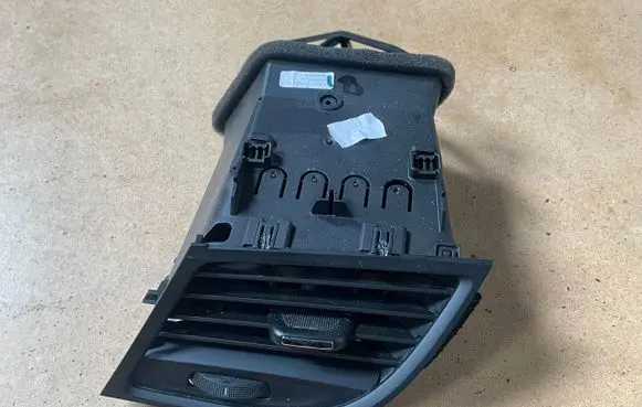 Opel Zafira C Dashboard side air vent grill/cover trim 20885184