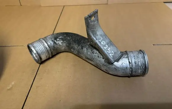 Chevrolet Captiva Air intake hose/pipe 22737401
