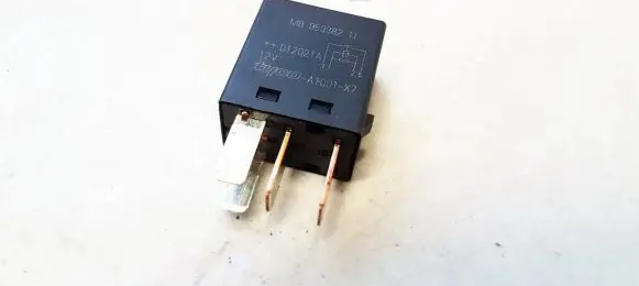 Mitsubishi Space Star Other relay MB9533821