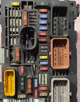 Citroen C5 BSM Control unit 9664705980 BSMR0200 BSMR02