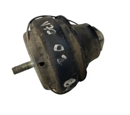 Volvo V70 Engine mount bracket 9485551