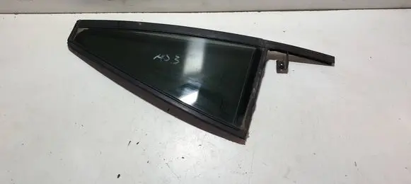 Volvo XC90 Rear vent window glass AS3M5540DOT682 43R001604