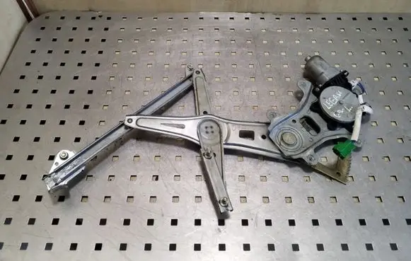 Subaru Legacy Rear door window regulator with motor
