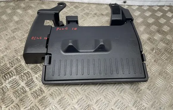 Toyota Prius (XW30) Tool box 5844247020