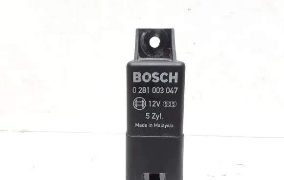 Volvo V60 Glow plug pre-heat relay 30785663 0281003047