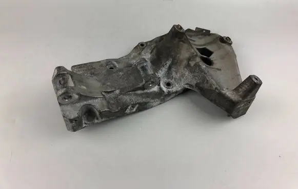 Mini Cooper Countryman F60 Generator/alternator bracket 8620708
