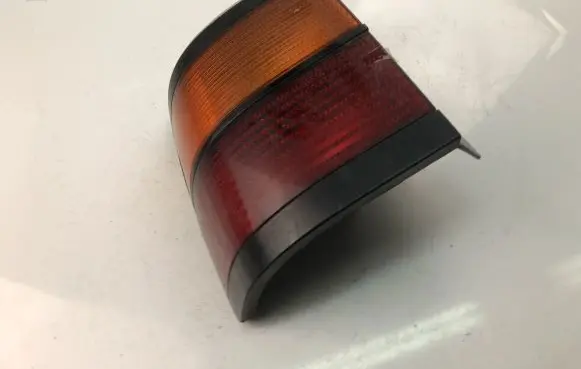 Volkswagen PASSAT B4 Rear/tail lights 333945257