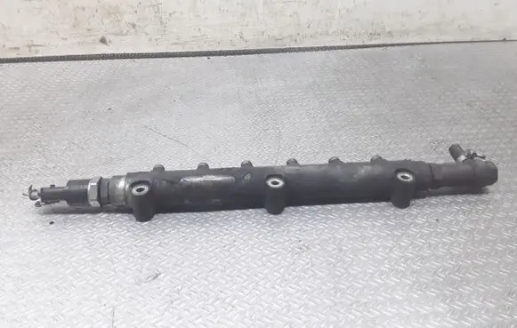 Volvo V70 Fuel main line pipe 0445215010 8658252