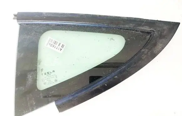 Tesla Model 3 Rear side window 151497840D