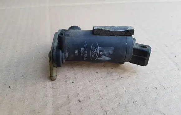 Ford Focus Windscreen/windshield washer pump