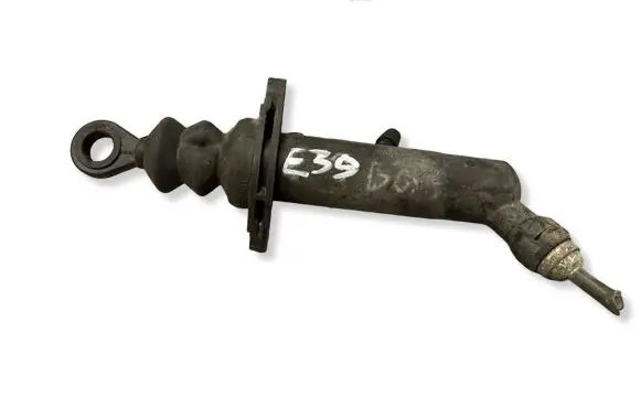 BMW 5 E39 Clutch master cylinder 21521161702