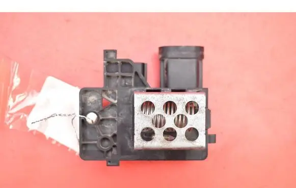 Dacia Duster Relay mounting block 255503792R