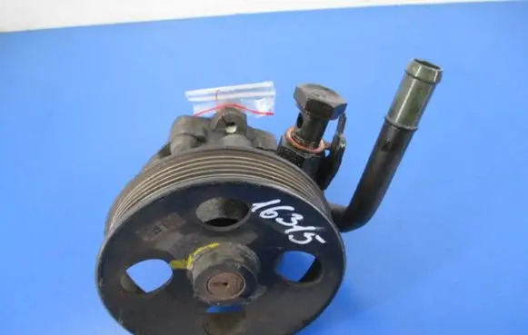 KIA Carens I Power steering pump 0K2KC-32600