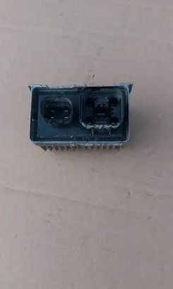 Opel Insignia A Glow plug pre-heat relay 55574293