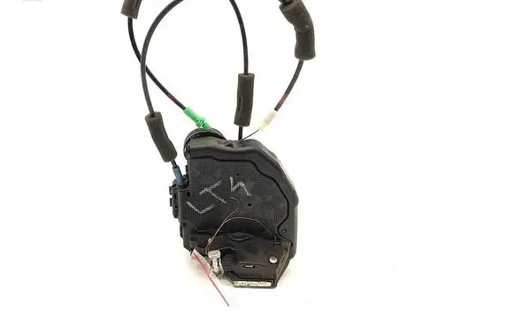 Lexus CT 200H Rear door lock
