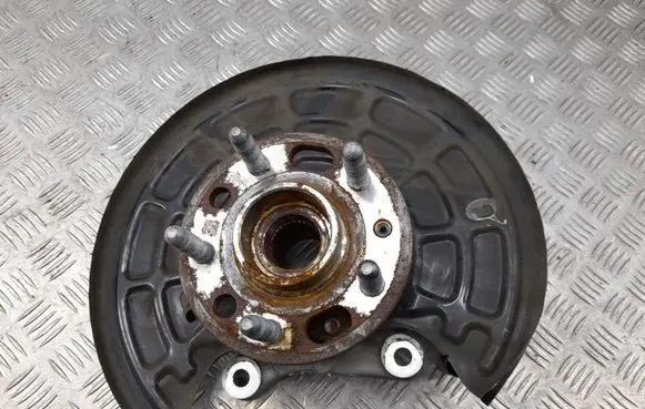 Chevrolet Camaro Rear wheel hub 13591193