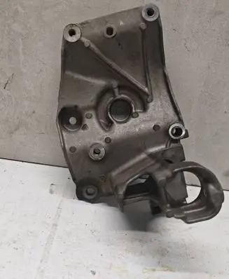 Peugeot 3008 II A/C compressor mount bracket 9823598480