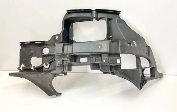 Mercedes-Benz SL R230 Front bumper mounting bracket A2308850465 2308850465