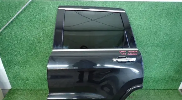 Jeep Grand Cherokee Rear door
