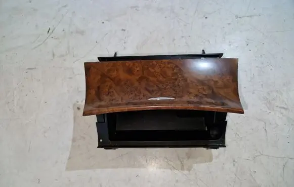 Mercedes-Benz CLS C219 Ashtray (front) A2116802852
