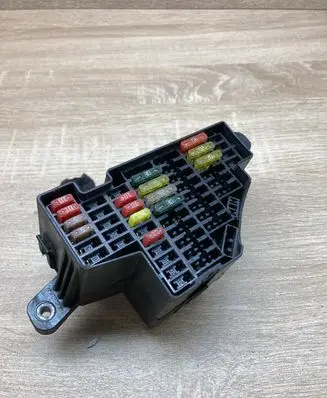 Skoda Superb B6 (3T) Fuse box set 26011101280