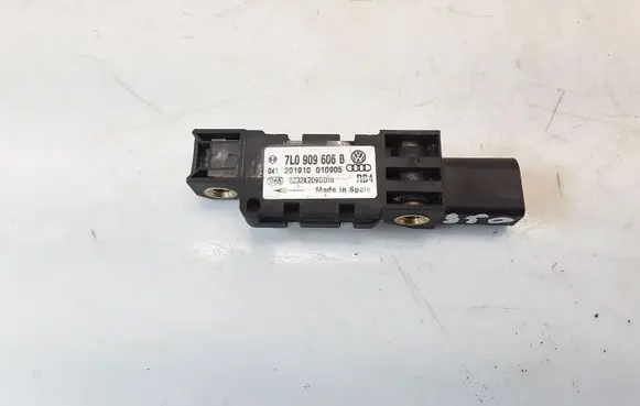 Porsche Cayenne (9PA) Airbag deployment crash/impact sensor 7L0909606B