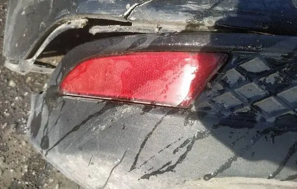 Rear tail light reflector