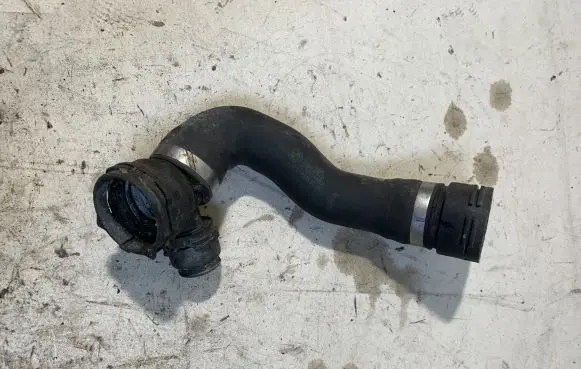 BMW X5M E70 Engine coolant pipe/hose 7808078
