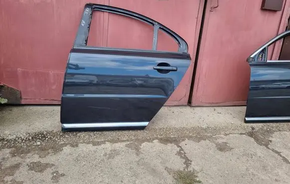 Volvo S80 Rear door