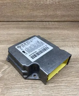Volkswagen Jetta VI Airbag control unit/module 5C0959655E
