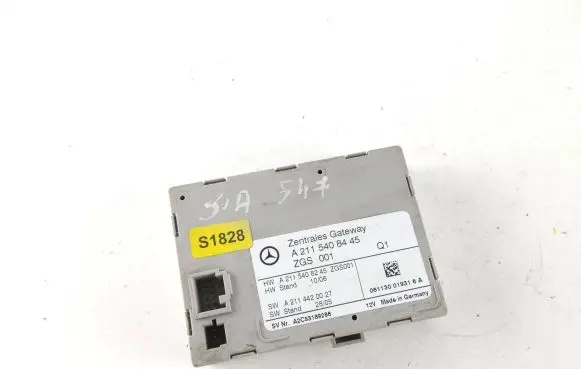 Mercedes-Benz CLS C219 Gateway control module A2115408445 A2115408245 A2114420027
