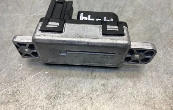 Volvo XC90 Glow plug pre-heat relay 32202461