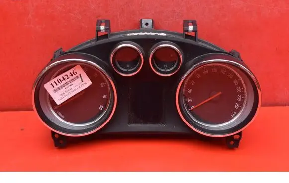 Opel Mokka Speedometer (instrument cluster) 95386880