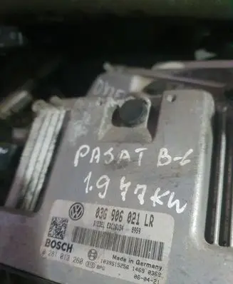 Volkswagen PASSAT B6 Engine control unit/module 03G906021LR