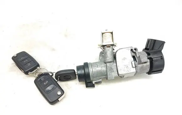 Volkswagen Transporter - Caravelle T5 Ignition lock 6R0905851F 5K0837202AD