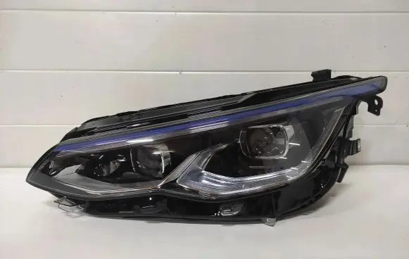Volkswagen Golf VIII Headlight/headlamp 90181023 17011E2U8Y80