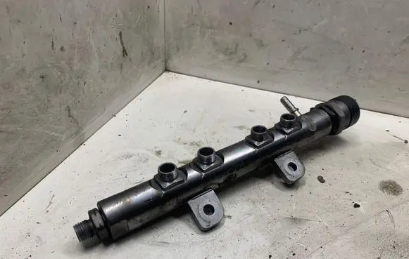 Jaguar XF Fuel main line pipe 9X219D280EA