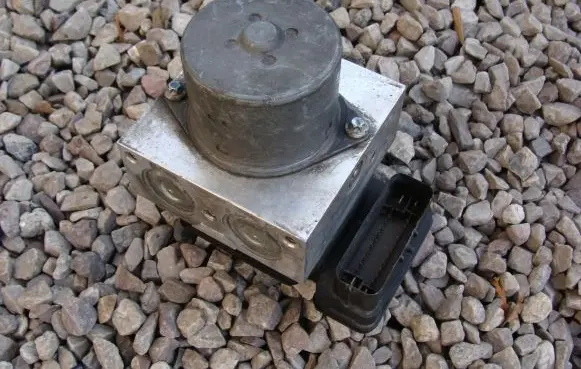 Mitsubishi Canter ABS Pump