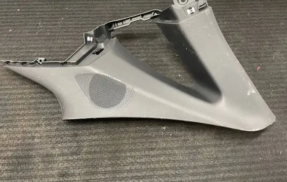 Audi Q3 F3 (D)pillar trim (top) 83F867288