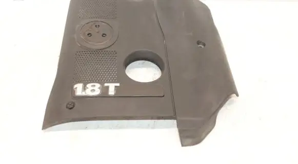 Volkswagen PASSAT B5 Engine cover (trim) 058103724