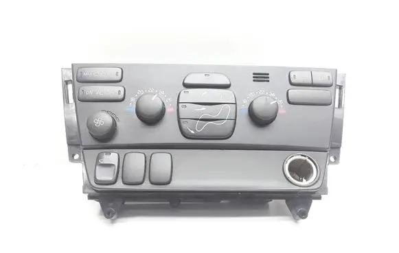 Volvo XC70 Climate control unit 30746022