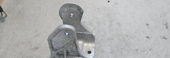 Mitsubishi ASX Gearbox mounting bracket 