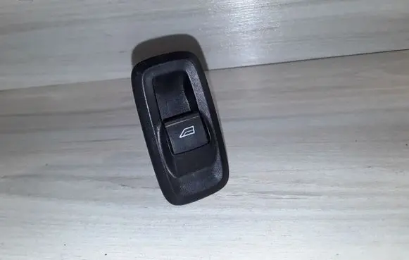 Ford Fiesta Electric window control switch 8A6T14529AB