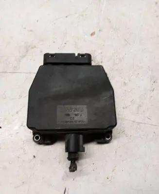 Volkswagen Jetta V Turbo solenoid valve PA66PA6V61