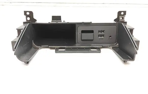 Mazda MX-5 ND USB socket connector N243669U0 N24364471 MD414546
