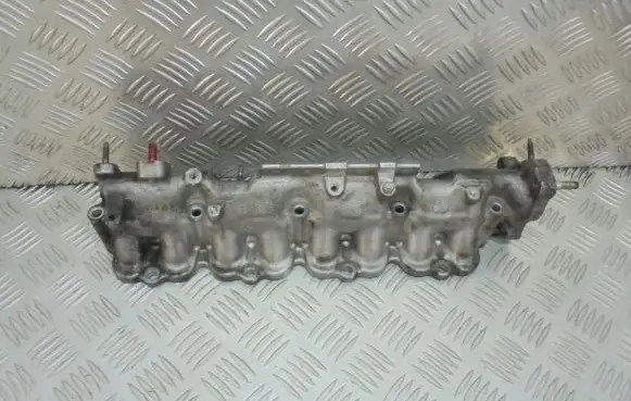 Toyota Avensis T250 Intake manifold